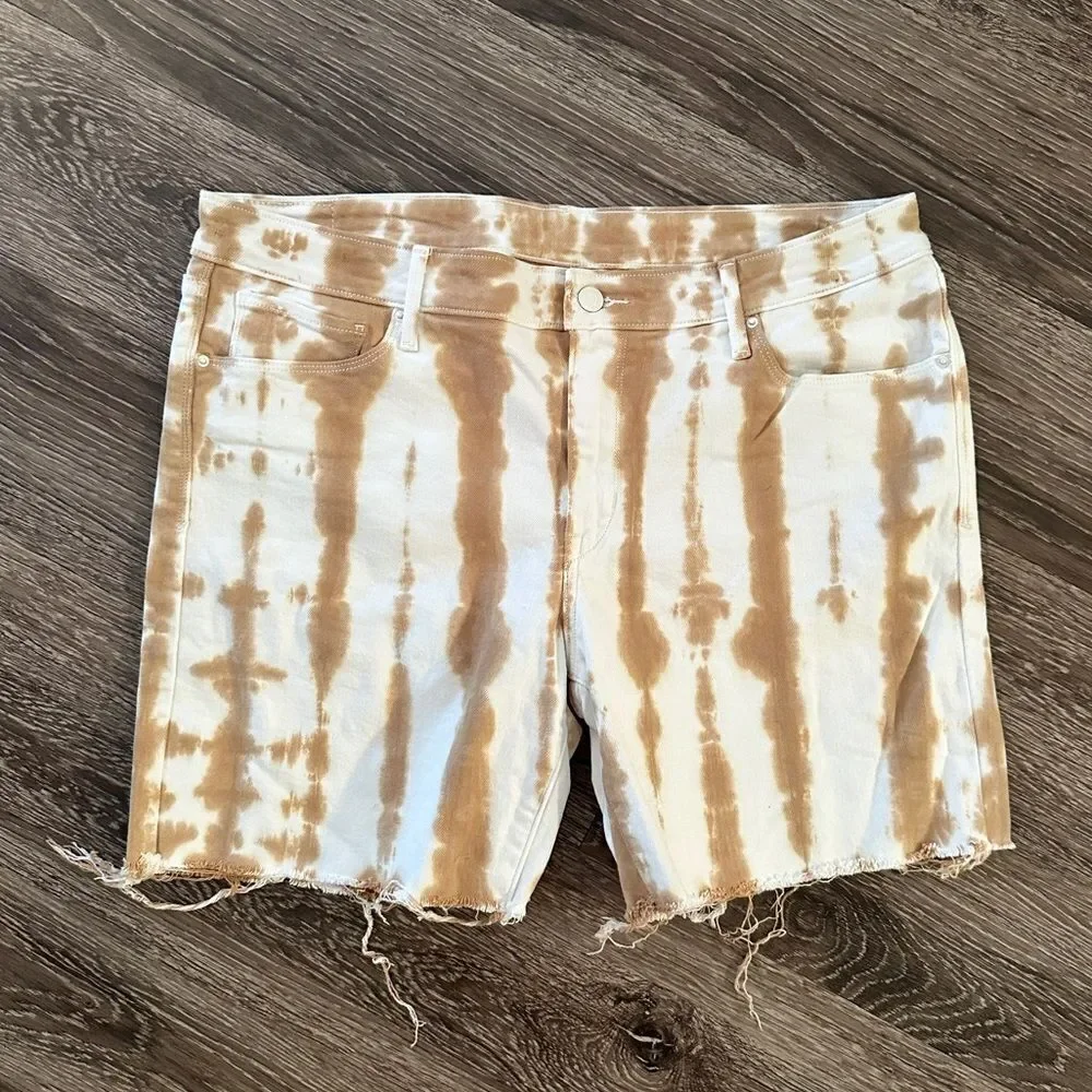 Levi’s tie dye cut off shorts